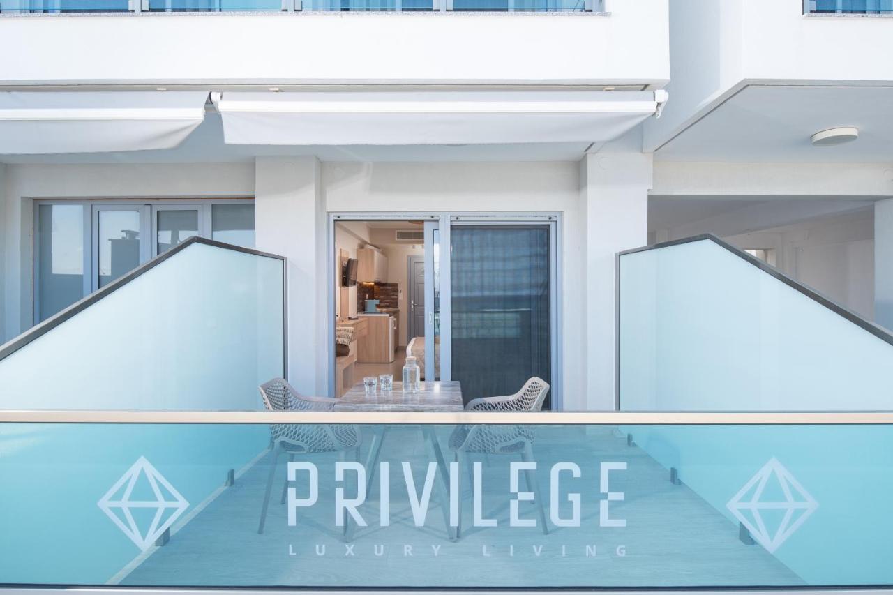 Privilege Luxury Living Sarti Eksteriør bilde